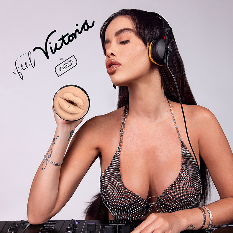 KIIROO - FEEL VICTORIA JUNE BOCA - My naughty haven #