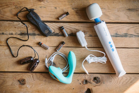 🔋 Batteries vs. USB: Which Power Option Is More Reliable for Your Sex Toys?