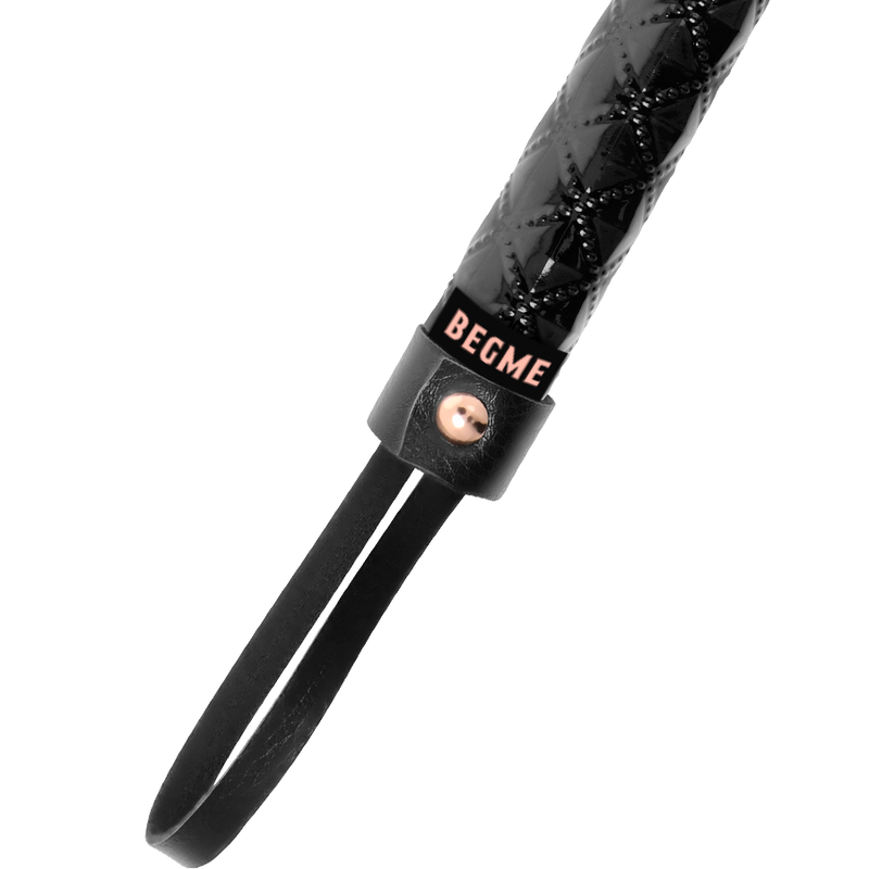 BEGME - BLACK EDITION VEGAN LEATHER FLOGGER - My naughty haven #
