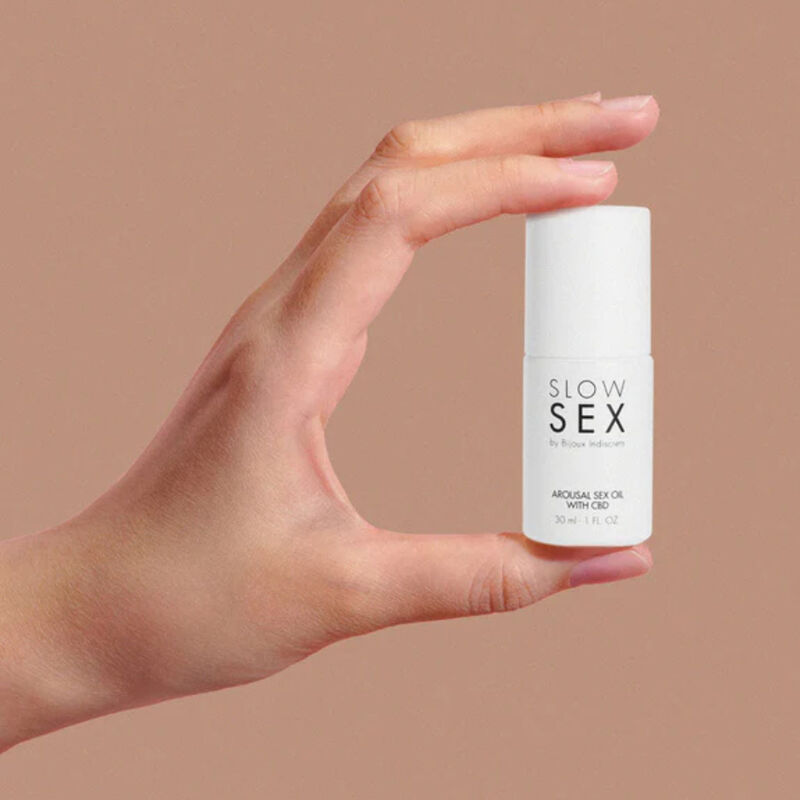 BIJOUX - SLOW SEX SEXUAL MASSAGE OIL WITH CBD 30 ML - My naughty haven #