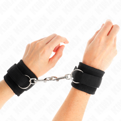 KINK - NYLON BIND HOOK&LOOP WRIST RESTRAINTS BLACK MODEL 2 ADJUSTABLE 18-35 CM X 6 CM - My naughty haven #