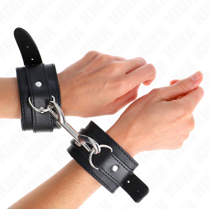KINK - WRIST RESTRAINTS-SINGLE RIVET ROW BLACK ADJUSTABLE 17-28 CM X 5 CM - My naughty haven #