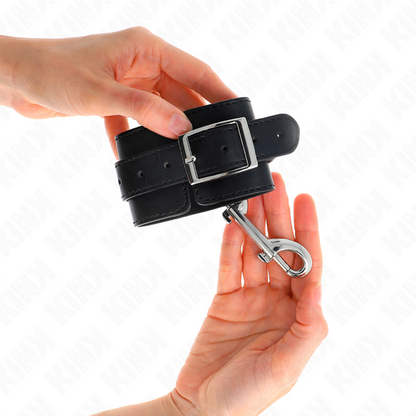 KINK - WRIST RESTRAINTS-SINGLE RIVET ROW BLACK ADJUSTABLE 17-28 CM X 5 CM - My naughty haven #