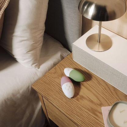 LELO - SIRI 3 CLITORIS MASSAGER PISTACHIO CREAM - My naughty haven #